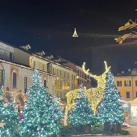 شقة Picasso's House Modern Art