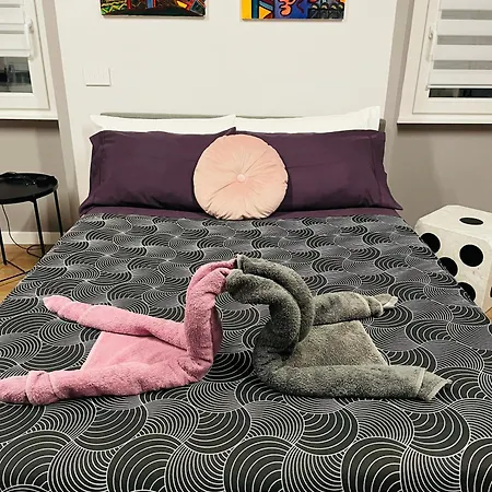 Апартаменты Picasso's House Modern Art