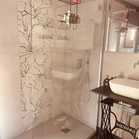 شقة Picasso's House Modern Art *