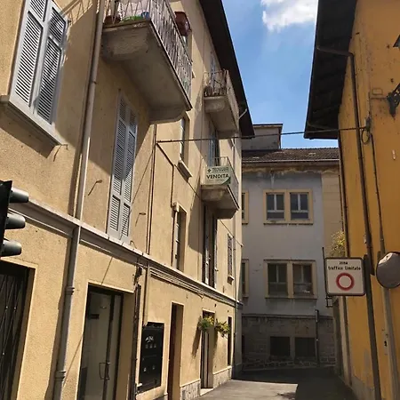 Picasso's House Modern Art Apartment *